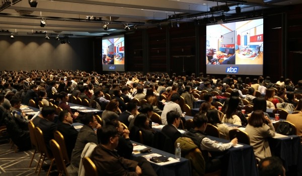 6일 서울 코엑스에서 열린 ‘2019~20 KCC 트렌드 펄스 세미나’가 진행 중인 모습 (사진제공=KCC)